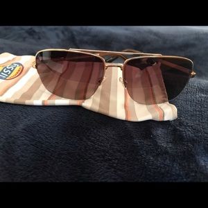 Fossil brown with gold rim sunglasses